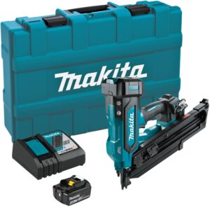 Makita XNB07M1 18V LXT Brushless 30-Degree Clipped Head 3-1/2-in. Framing Nailer 4.0Ah Kit