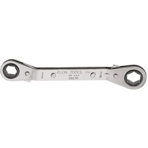 Klein 68238 Fully Reversible Ratcheting Offset Box Wrench - 1/2" x 9/16"